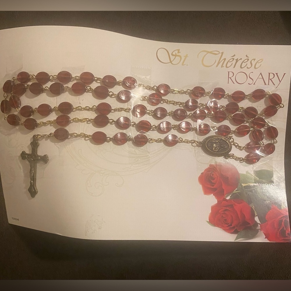 St. Thérèse Rosary with Red Beads - Picture 4 of 5